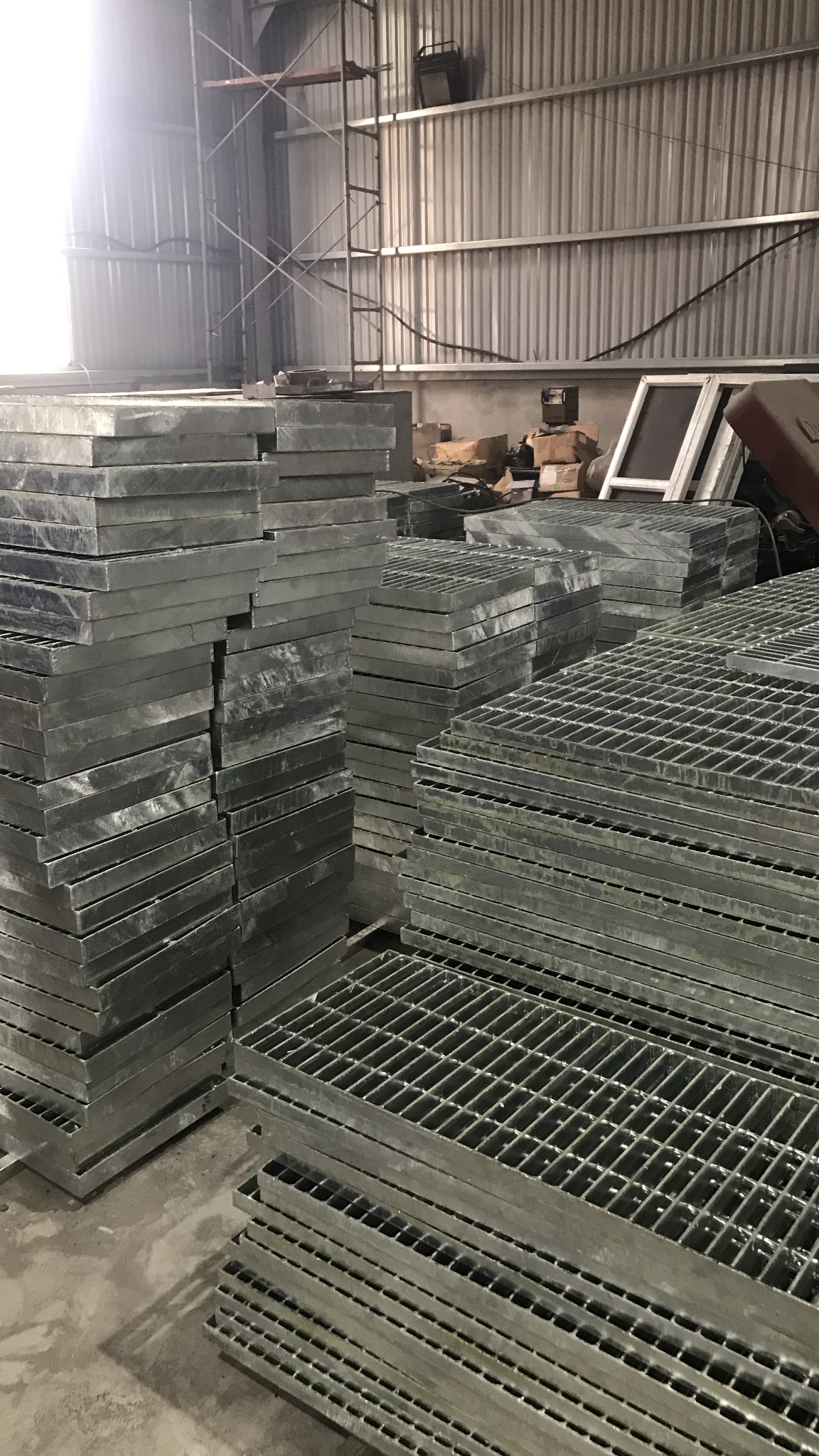 Các Loại Tấm Grating Phổ Biến